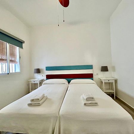 Acogedor Apt 8Pax 4Bdr 2Bth- Cozyhomesevilla2 Exterior photo