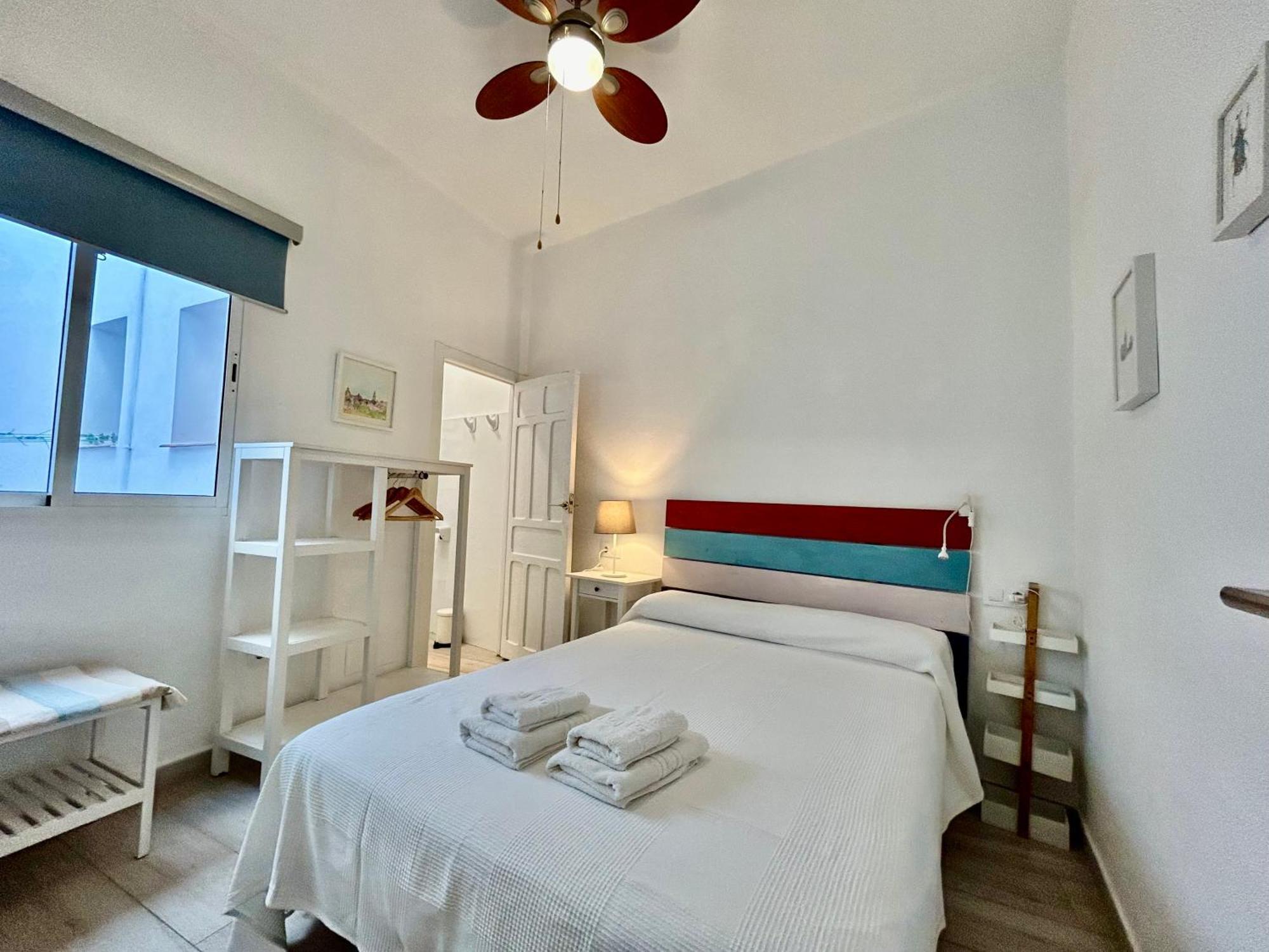 Acogedor Apt 8Pax 4Bdr 2Bth- Cozyhomesevilla2 Exterior photo